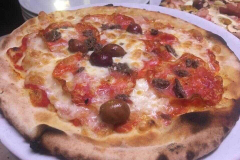 pizza-salame-e-cilieggino
